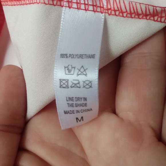 Women's stretchy faux leather shiney high rise red shorts NWOT - Picture 5 of 8